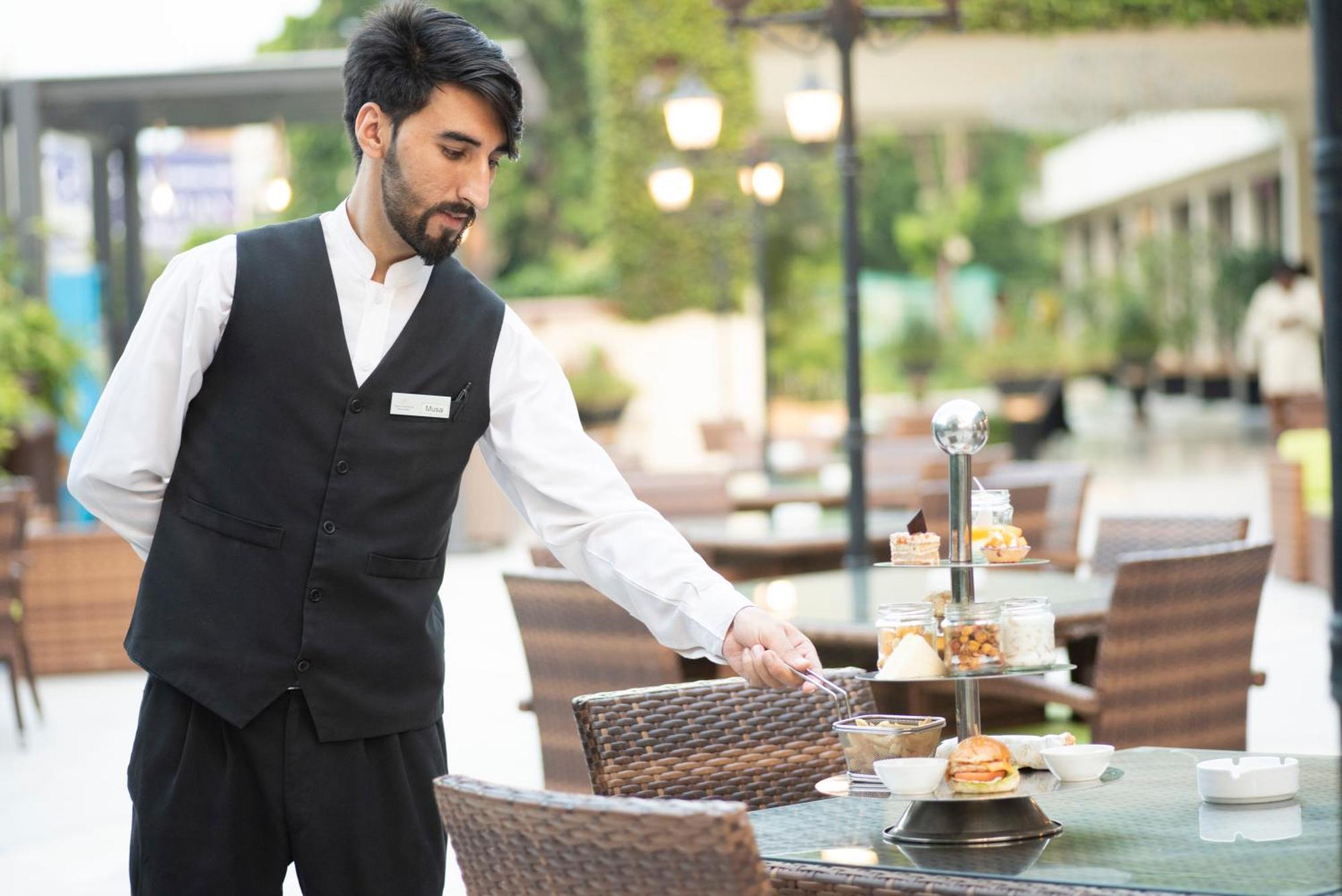 Pearl Continental Hotel, Rawalpindi Bagian luar foto