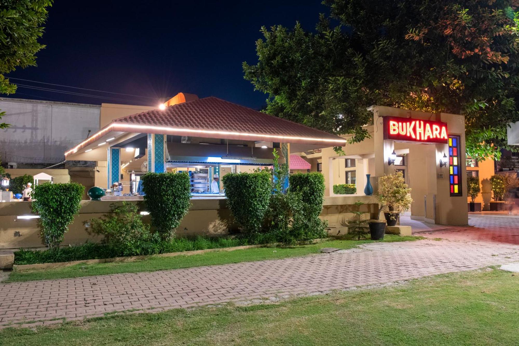 Pearl Continental Hotel, Rawalpindi Bagian luar foto
