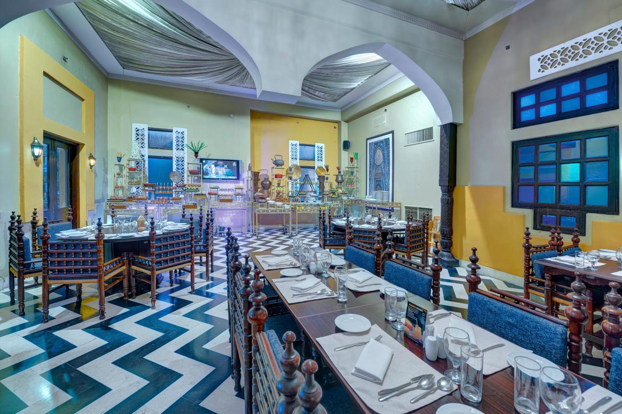 Pearl Continental Hotel, Rawalpindi Bagian luar foto